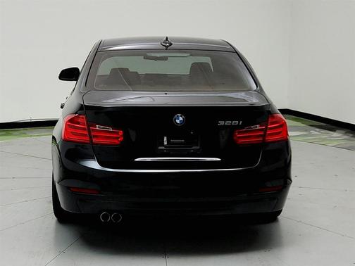 2015 BMW 328 328i