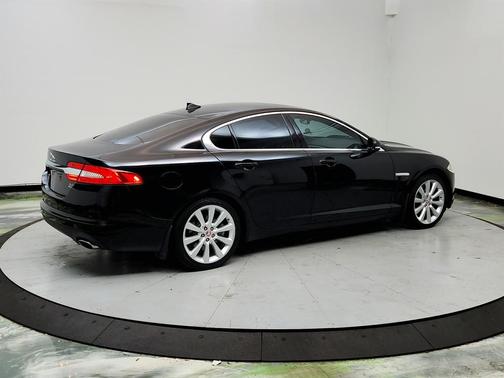 2014 Jaguar XF SC