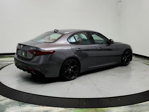 Gray 2017 Alfa Romeo Giulia Ti