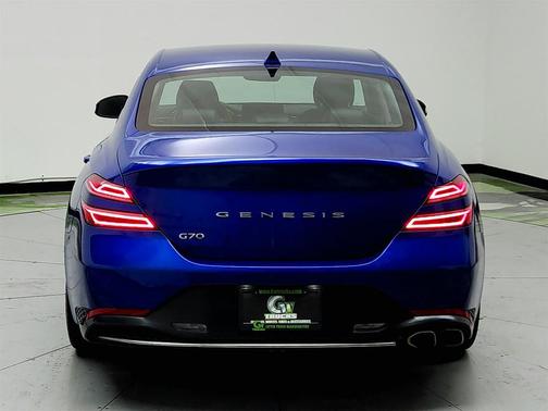 2022 Genesis G70 2.0t