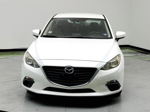 White 2016 Mazda Mazda3 i Sport