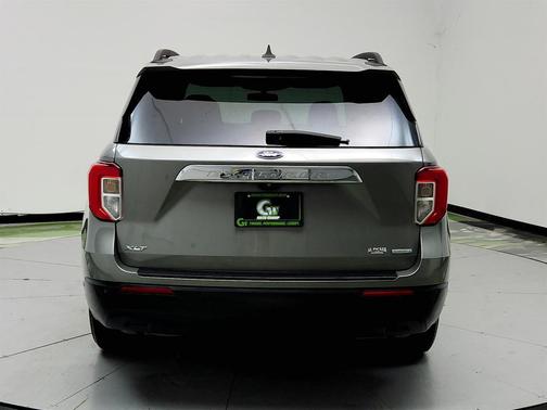 Green 2020 Ford Explorer XLT