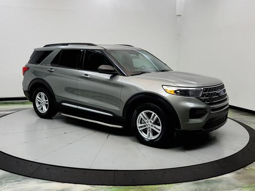Green 2020 Ford Explorer XLT
