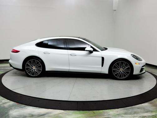 2019 Porsche Panamera Base