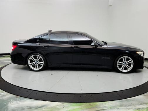 2014 BMW 740 740i