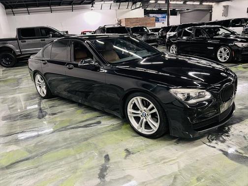 2014 BMW 740 i