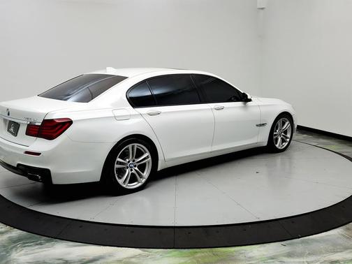 2015 BMW 750 Li