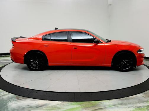 2017 Dodge Charger SXT