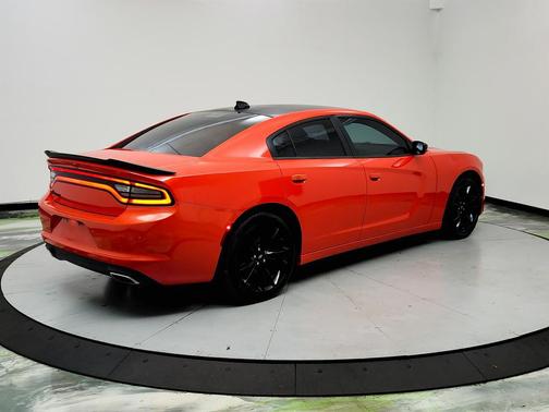 2017 Dodge Charger SXT