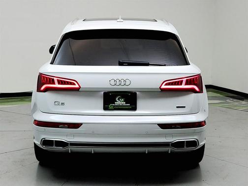 2020 Audi Q5 Prestige