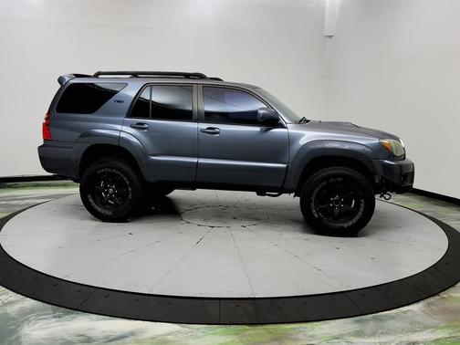 Gray 2006 Toyota 4Runner SR5 V8