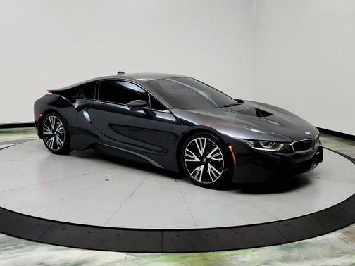 2016 BMW i8 