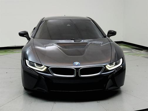 2016 BMW i8 