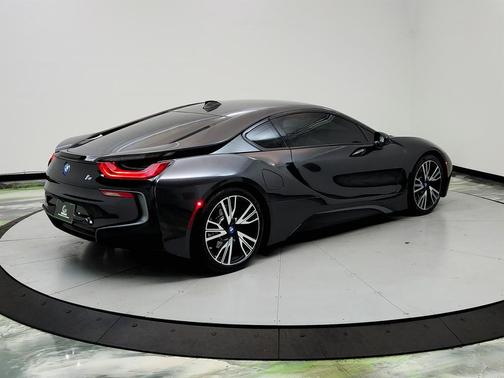 2016 BMW i8 