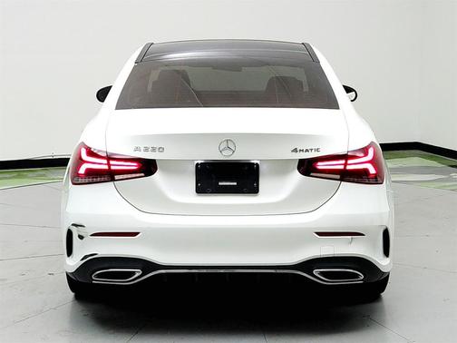 2022 Mercedes-Benz A-Class A220