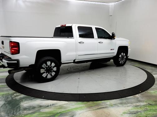 White 2019 Chevrolet Silverado 2500 LTZ