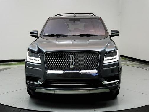 Gray 2018 Lincoln Navigator L Reserve