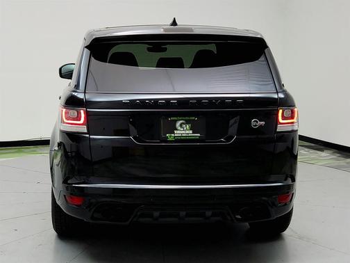 2017 Land Rover Range Rover Sport 5.0L Supercharged SVR