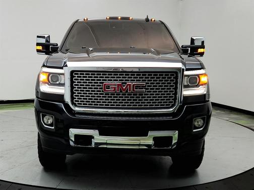 2016 GMC Sierra 2500 Denali