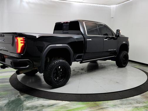 2024 GMC Sierra 2500 Denali Ultimate