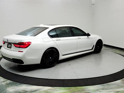 White 2018 BMW ALPINA B7 750xi