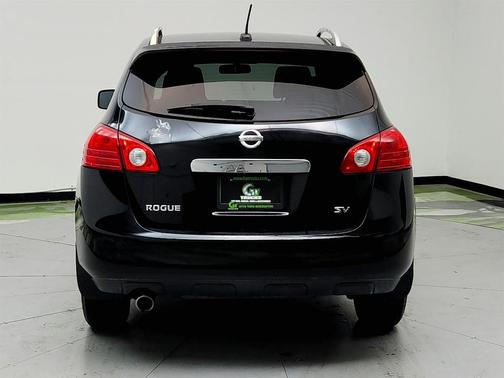 2011 Nissan Rogue SV