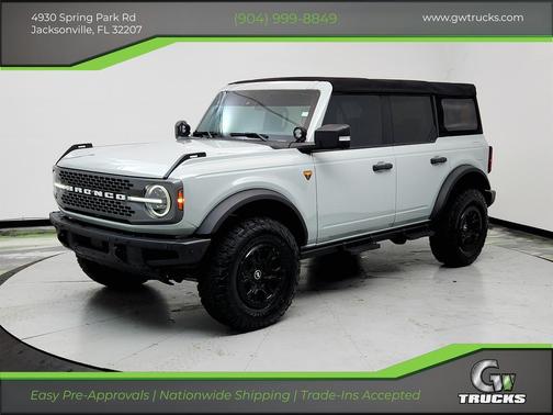 Gray 2021 Ford Bronco Badlands