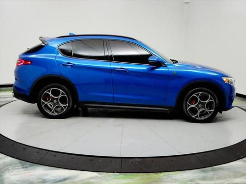 2018 Alfa Romeo Stelvio Sport