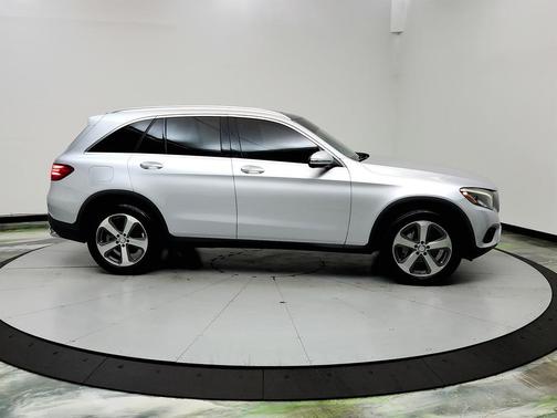 2017 Mercedes-Benz GLC 300 Base