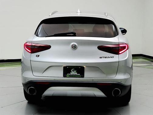 2018 Alfa Romeo Stelvio Ti