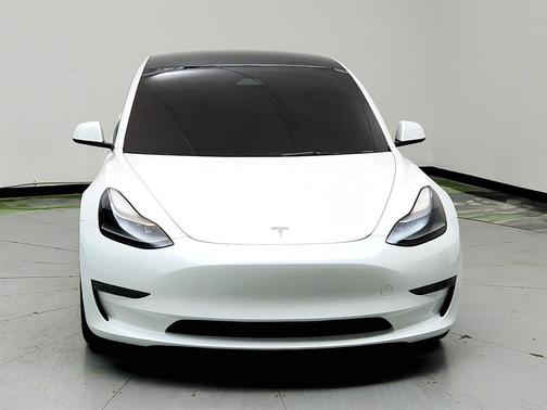 White 2023 Tesla Model 3 Standard Range Plus