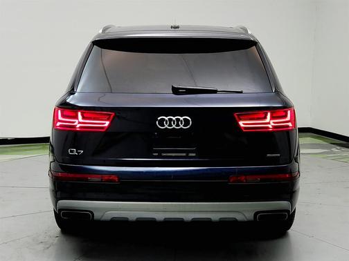 2017 Audi Q7 2.0T Premium