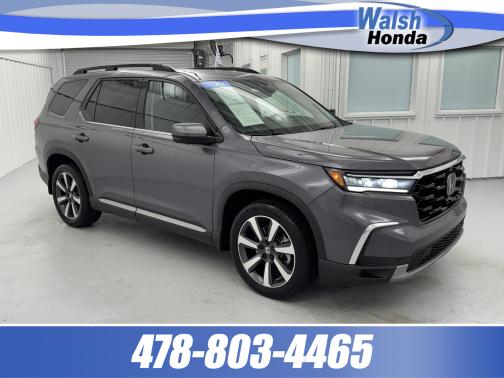 Modern Steel Metallic 2023 Honda Pilot