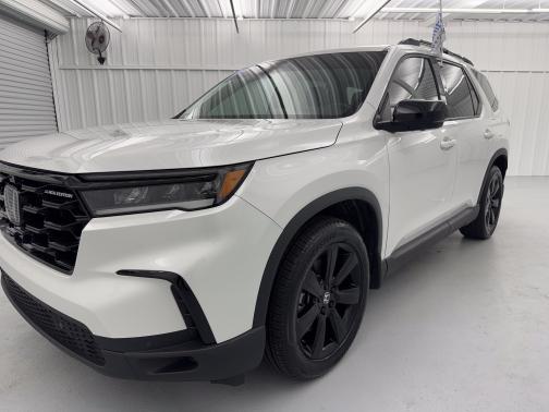 Platinum White Pearl 2025 Honda Pilot