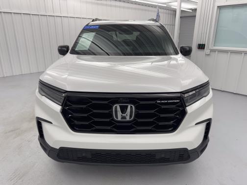 Platinum White Pearl 2025 Honda Pilot