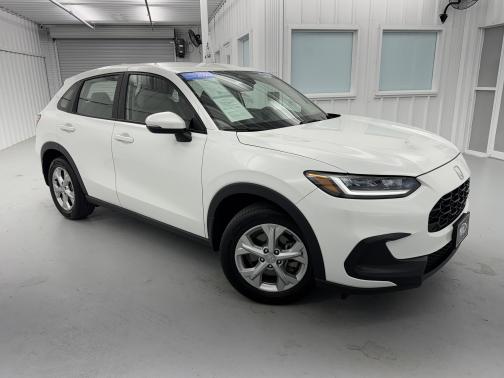 Platinum White Pearl 2023 Honda HR-V