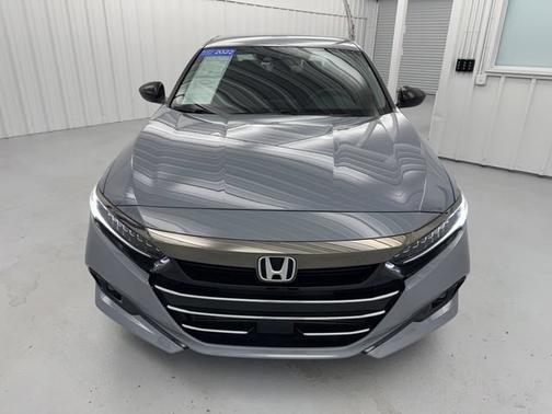 Sonic Gray Pearl 2022 Honda Accord