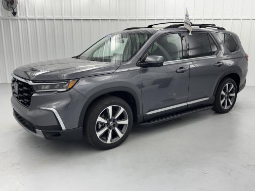 Modern Steel Metallic 2023 Honda Pilot