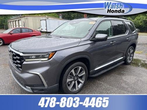 Modern Steel Metallic 2023 Honda Pilot