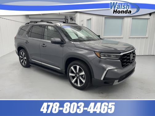 Modern Steel Metallic 2023 Honda Pilot
