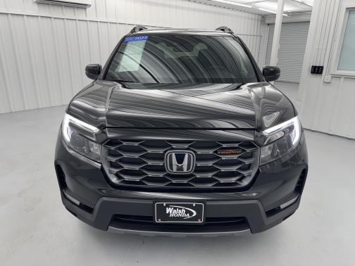 Crystal Black Pearl 2023 Honda Passport
