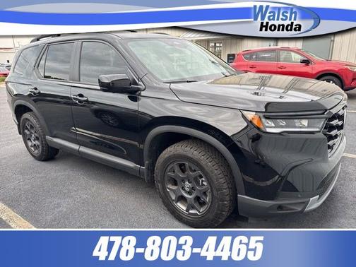 Crystal Black Pearl 2025 Honda Pilot