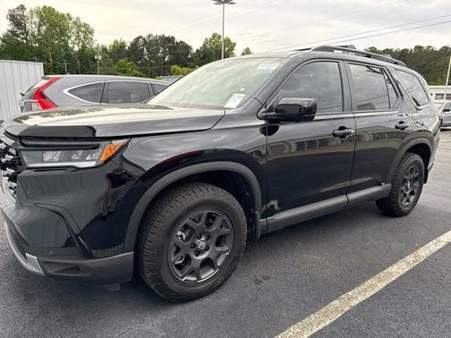 Crystal Black Pearl 2025 Honda Pilot