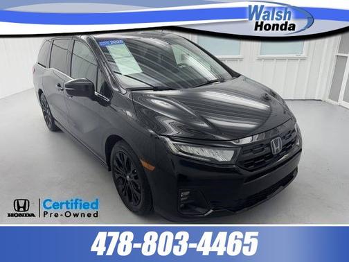 Crystal Black Pearl 2025 Honda Odyssey