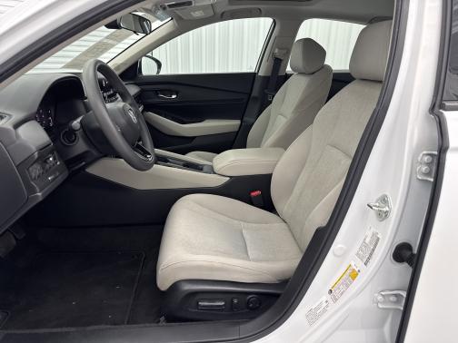 Platinum White Pearl 2024 Honda Accord
