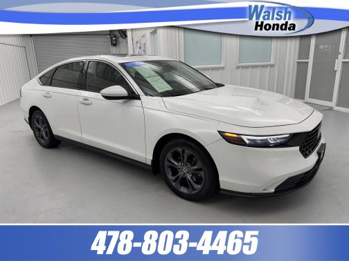 Platinum White Pearl 2024 Honda Accord