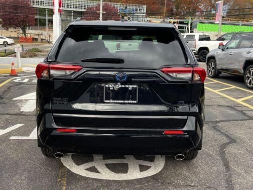 2023 Toyota RAV4 Prime SE