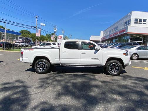 Super White 2020 Toyota Tacoma TRD Sport
