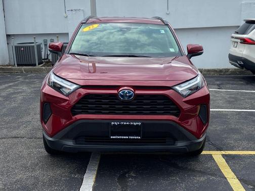 2022 Toyota RAV4 Hybrid XLE