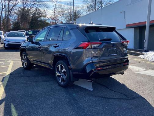 2023 Toyota RAV4 Prime SE